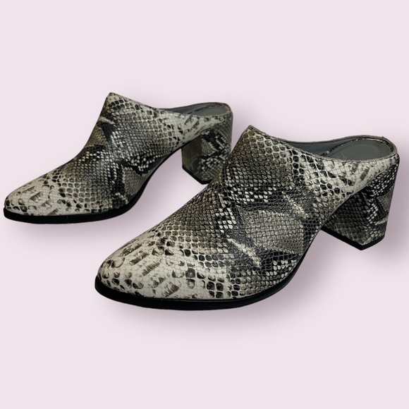 Amuse Society x Matisse Aria Snake Leather Mules - Picture 1 of 9